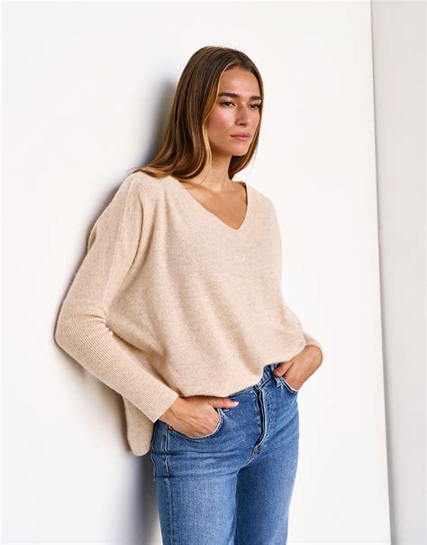 cashmere chloe.